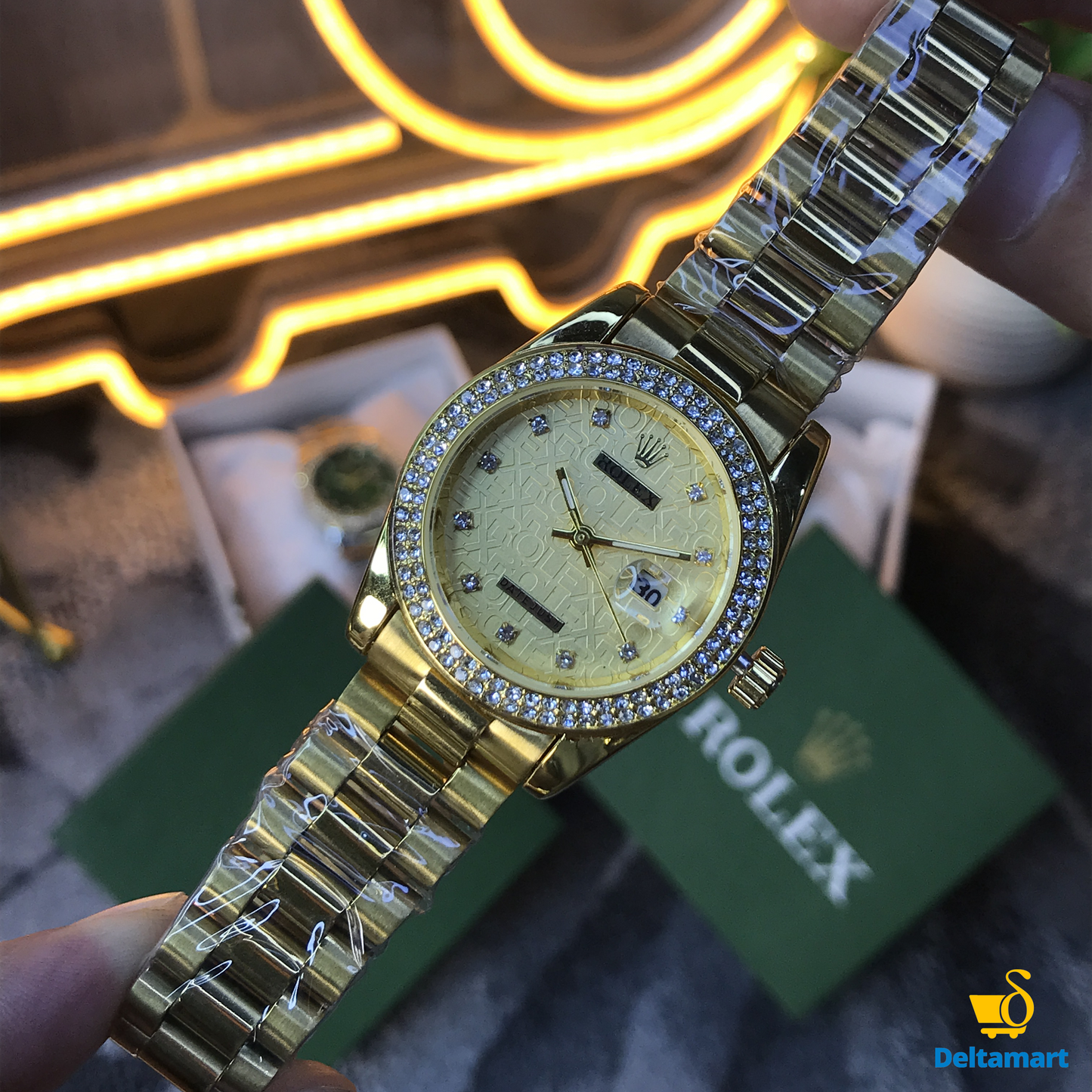 Rolex Date Just For Women (Gold)